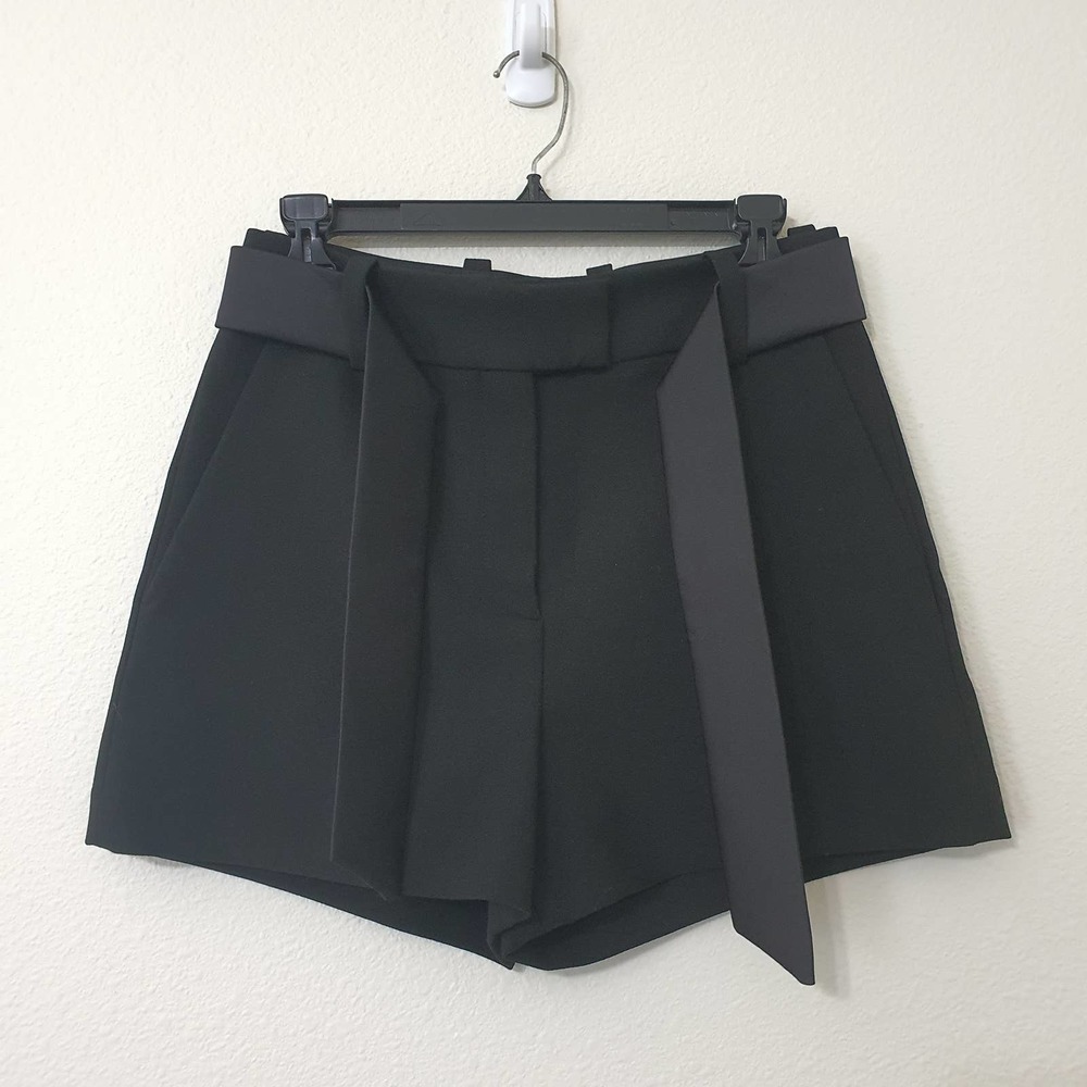 Maje Black Paris Belted Flat Front Shorts Women's Size M - Picture 3 of 11